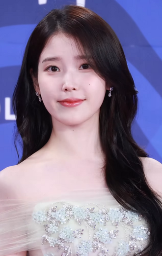 IU (Ли Чжи Ын)